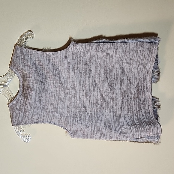 Fashion Faux Fur Vest - Picture 3 of 10